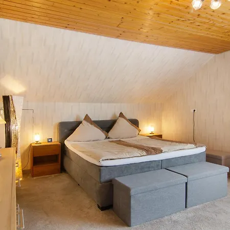 Hofer Apartamento Kalkofen