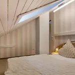 Hofer Apartment