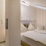 Hofer Apartment
